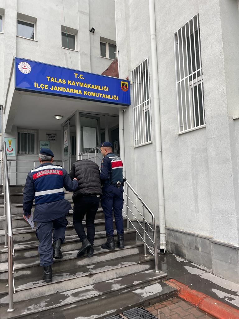 5 farklı hırsızlık olayının şüphelisi suçunu itiraf etti