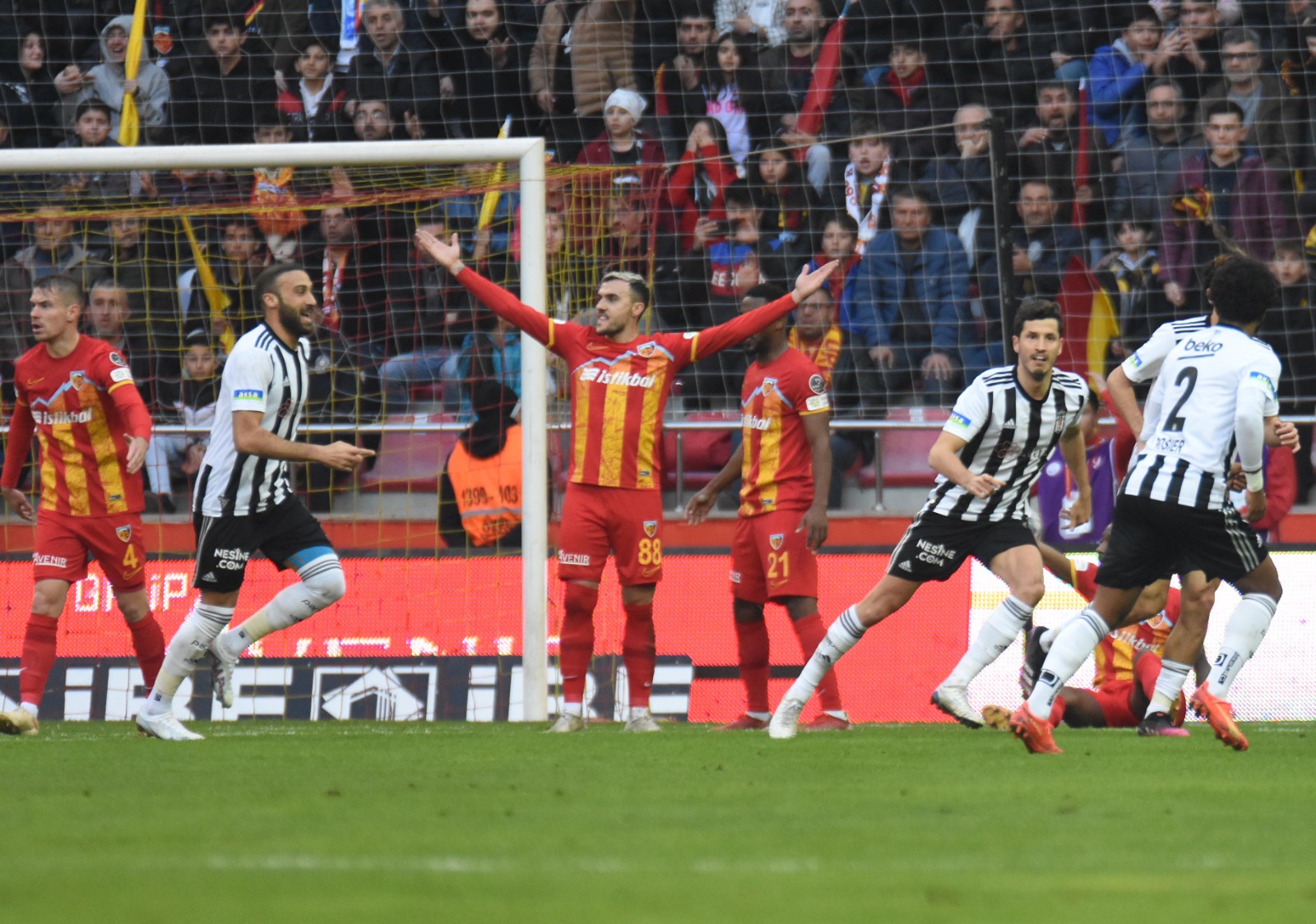 KAYSERİSPOR MAĞLUBİYET SERİSİNE BİR MAÇ SONRA DEVAM ETTİ