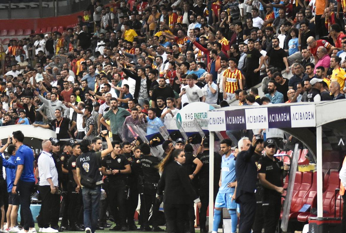 KAYSERİSPOR DİSİPLİN KURULUNA SEVK EDİLDİ