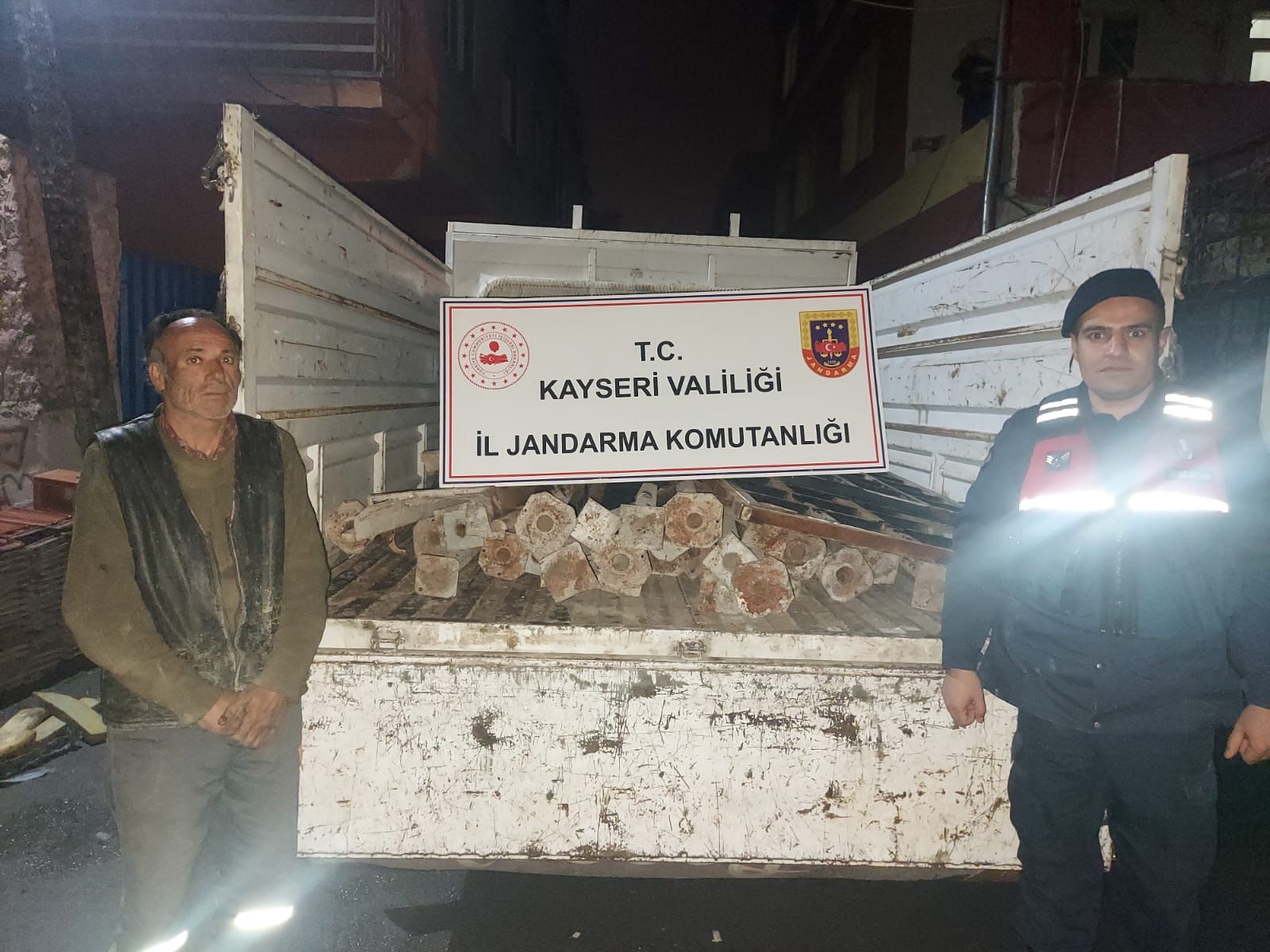 JANDARMADAN HIRSIZLIK OPERASYONU: 2 GÖZALTI