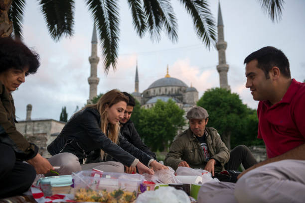 RAMAZAN TATİLLERİ İLK GÜNÜNDE KAÇ SAAT ORUÇLU KALINACAK?