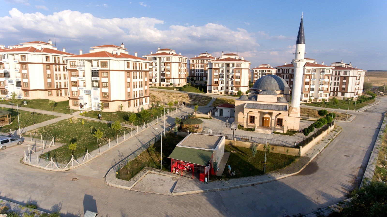 BAKAN ÖZHASEKİ: TOKİ’DEN YÜZDE 25 İNDİRİM KAMPANYASI
