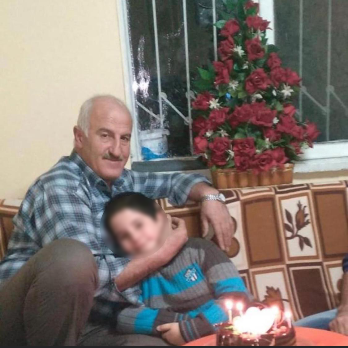 YOLA DÜŞEN SEBZELERİNİ ALIRKEN ARAÇ ÇARPAN SÜRÜCÜ YAŞAMINI YİTİRDİ