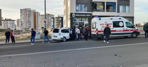 SERVİS KAZASINDA YARALANAN ERCAN TOPAL HAYATINI KAYBETTİ
