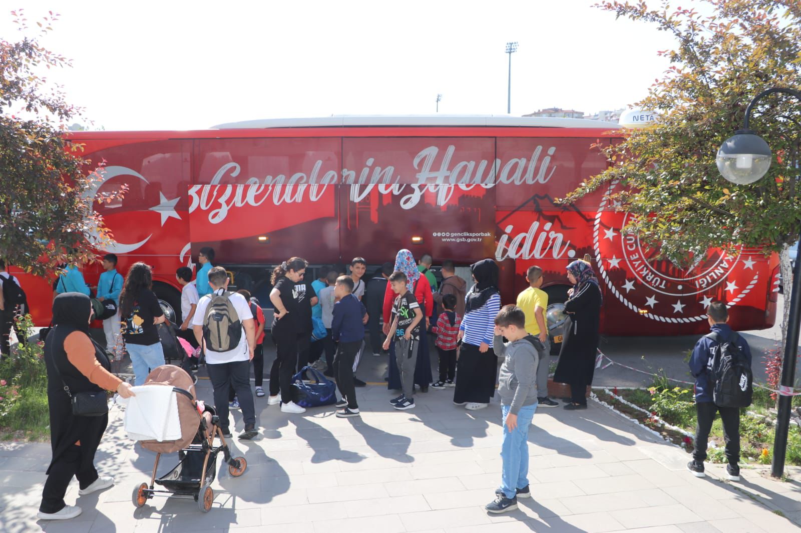 KAYSERİLİ GÜREŞÇİLER SİVAS’A GİTTİ